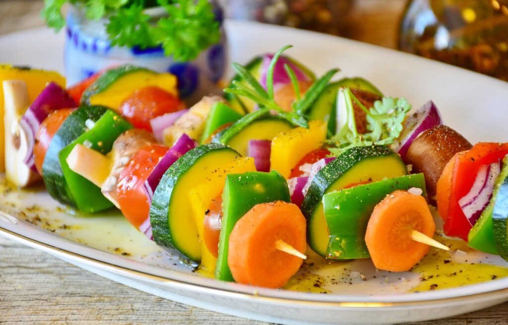 Eating Right While Training Eating Right While Training